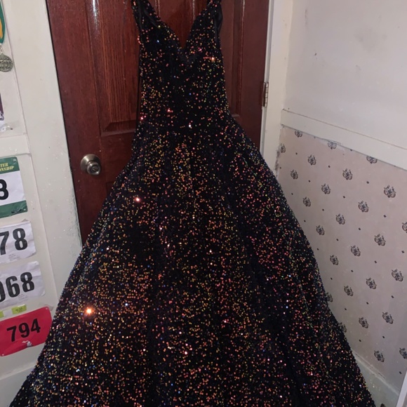 Quinceañera/prom dress - Picture 2 of 4